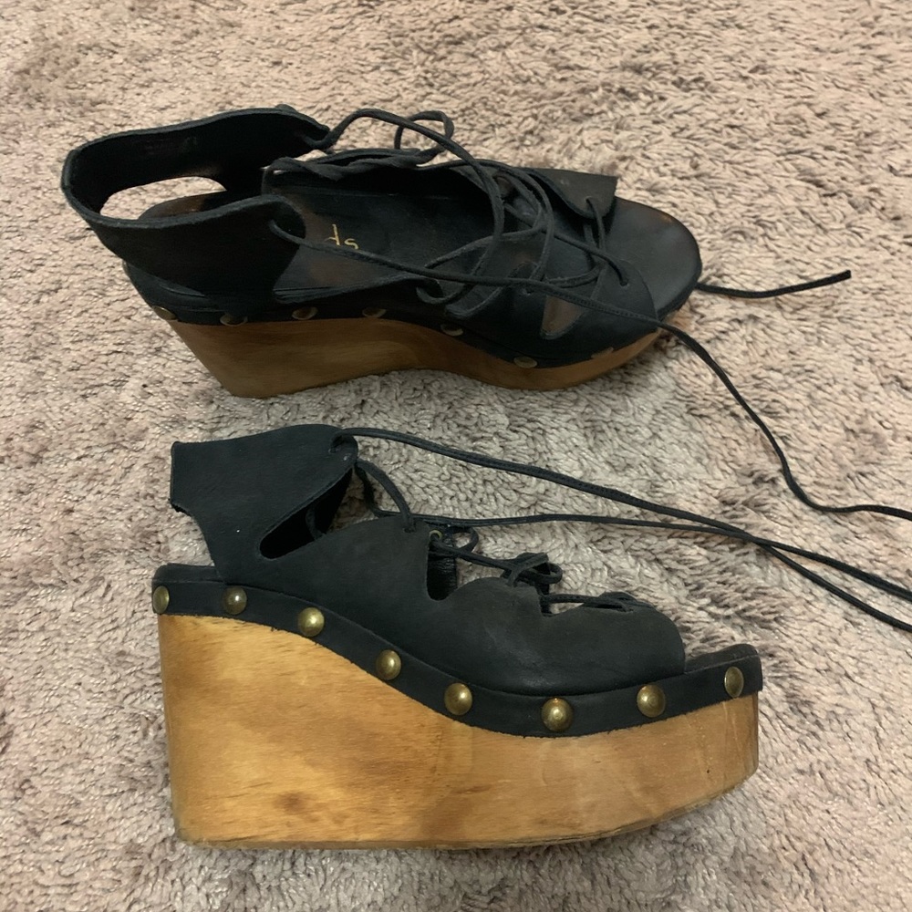 Five Worlds by Cordani Black Lace up Wedges